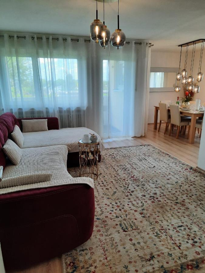 Moderne 3Zimmer Wohnung, In Koenigsbrunn Bei Augsburg Екстер'єр фото
