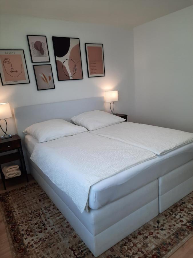 Moderne 3Zimmer Wohnung, In Koenigsbrunn Bei Augsburg Екстер'єр фото