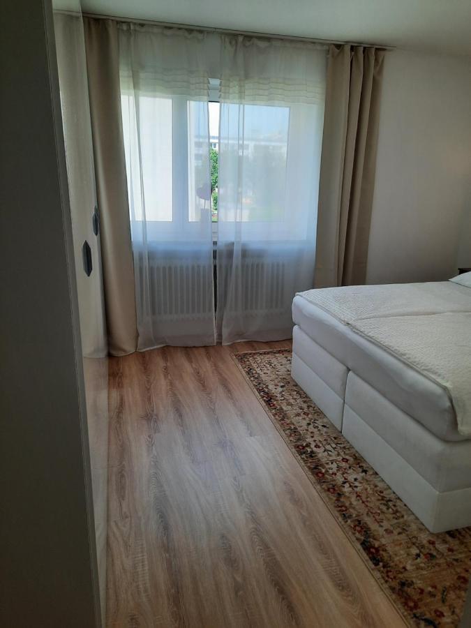 Moderne 3Zimmer Wohnung, In Koenigsbrunn Bei Augsburg Екстер'єр фото